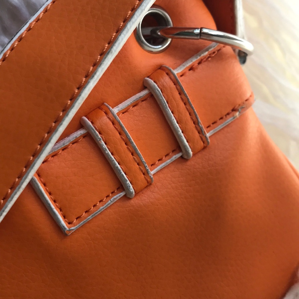 Orange clutch with strap - Picture 2 of 5